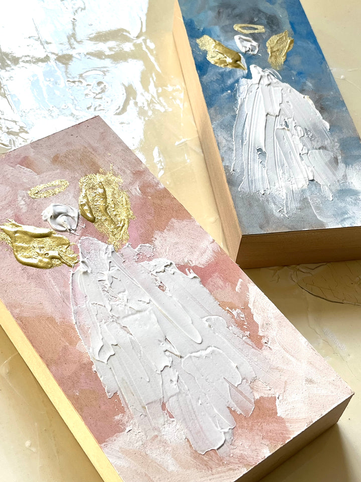 angels on wood block